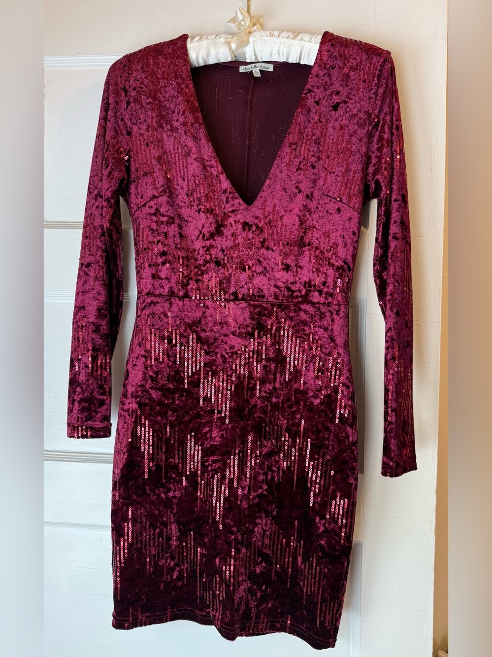Charlotte Russe Crushed Velvet with Sequins V-Neck Mini Cocktail Party Dress XS